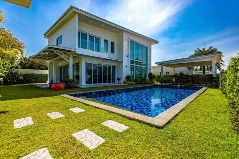 Swimming Pool 8
