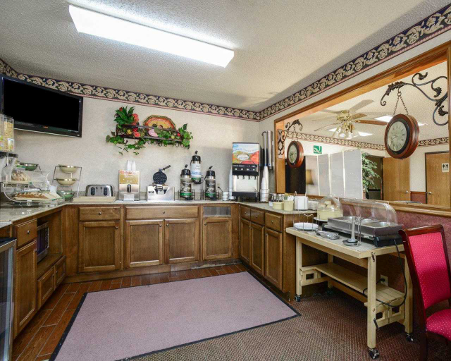 Food & Drinks 5, Quality Inn Carbondale University area, Jackson