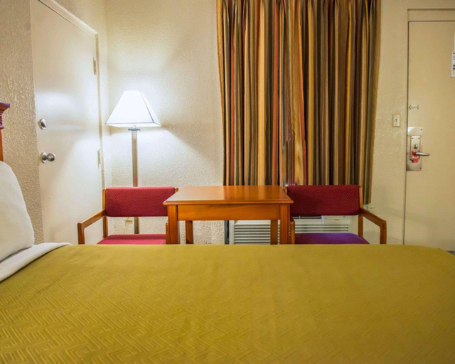 Bedroom 3, Econo Lodge Panama City Beach, Bay