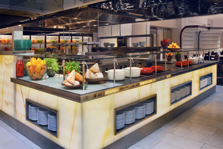 Food & Drinks 5, Hyatt Regency OHare Chicago, Cook