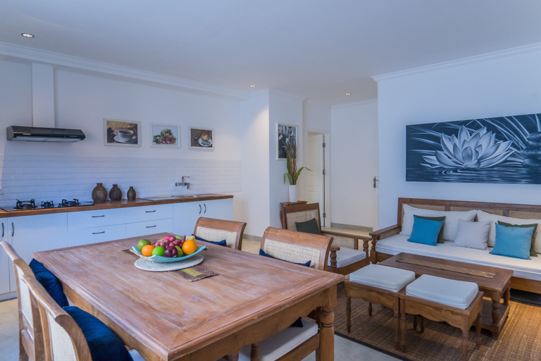 Dining Room 6