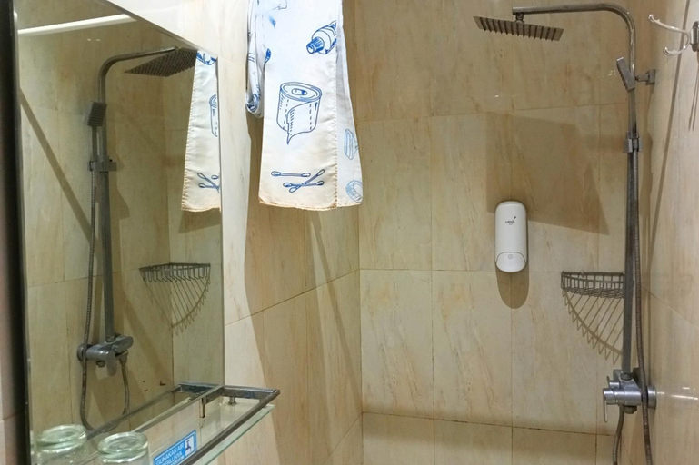 Bathroom 22