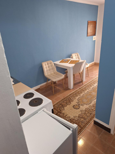 Others 5, Villa Stanisic