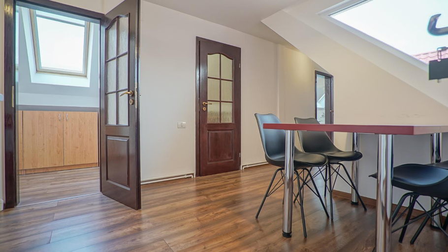Others 2, Coroni Residence - Cazare Delegati si Muncitori Brasov, Brasov