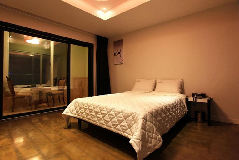 Bedroom 2, Santana Hotel , Boryeong