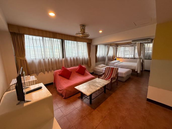 Others 5, The Best Bangkok House, Ratchathewi