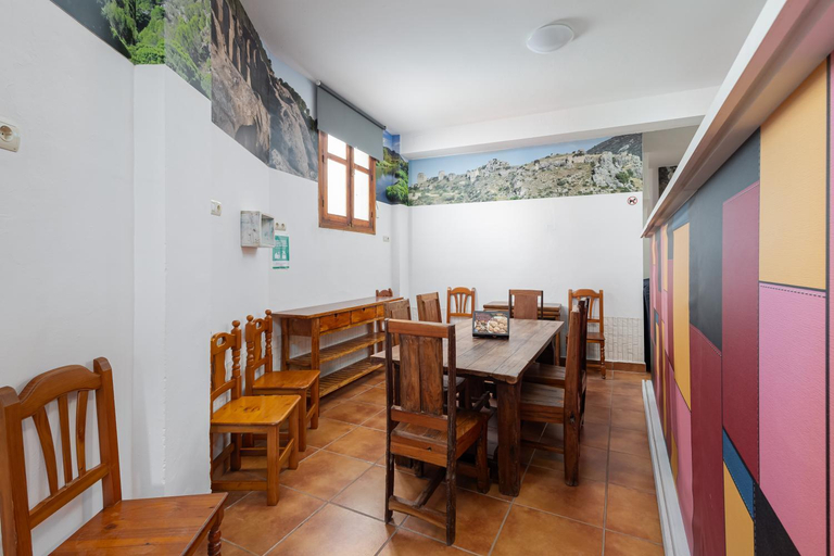 Others 3, Hostal Entrecaminos, Málaga