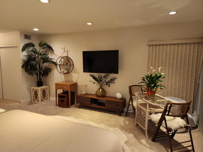 Bedroom 2, Heaven's Best Kept Secret 4 Min From The Sea, Los Angeles