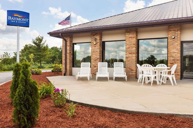 Exterior & Views 2, Baymont by Wyndham Warrenton, Warren