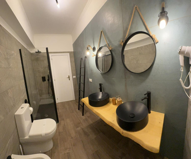 Bathroom 2, Trinacria View, Catania