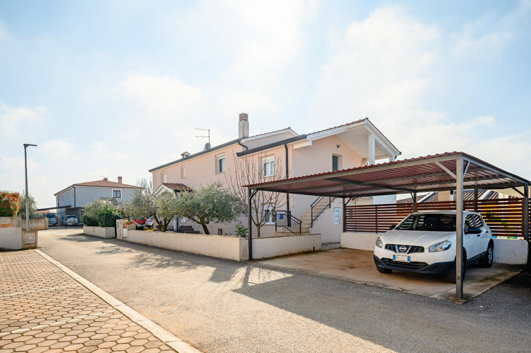 Others 5, Charming Apartments Rose 1&2 with pool, Poreč