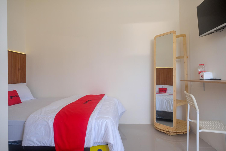 Bedroom 13