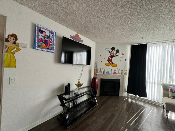 Others 4, Mario, Disney & not themed Loft Universal Studios 10min loft apartment, Los Angeles