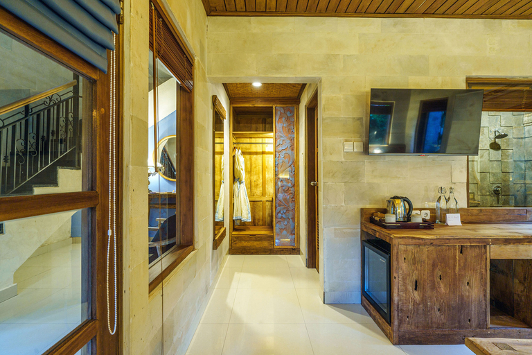 Bathroom 27
