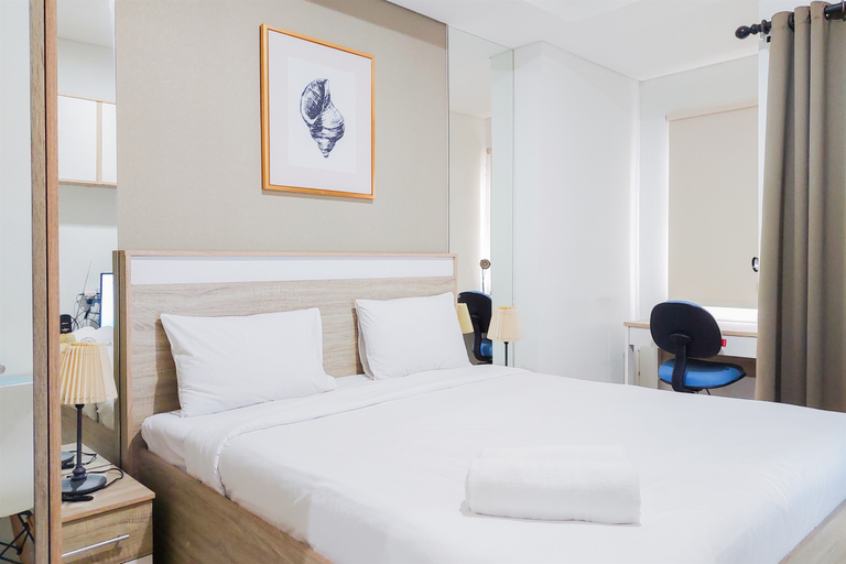 Warm and Clean Studio at Springwood Residence Tangerang Apartment By Travelio