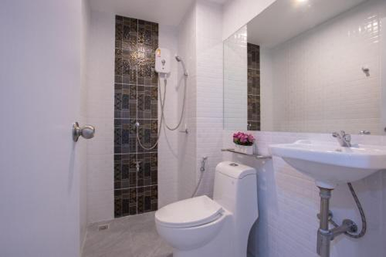 Bathroom 30
