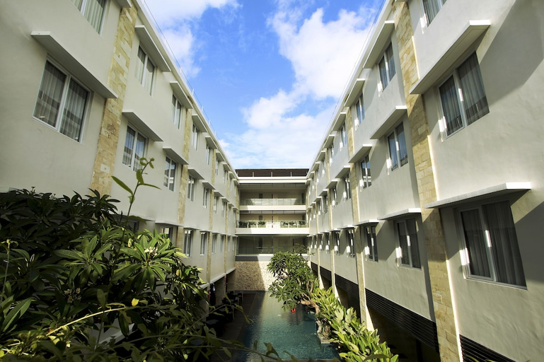 Exterior & Views 2, CRYSTALKUTA Hotel-Bali, Badung