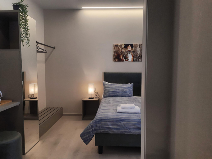 Others 3, Smart Apartment Mercanzia, Bologna