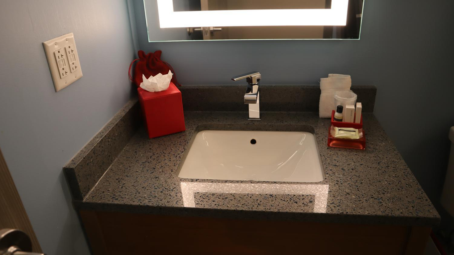 Bathroom 4, The Alder, Sullivan