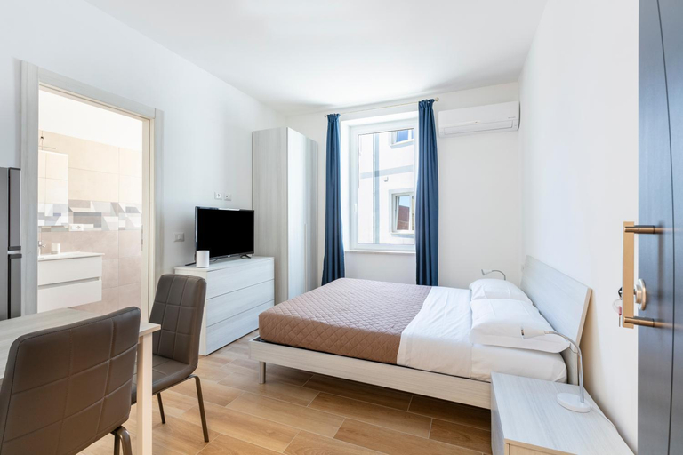 Bedroom 2, Residence Torvaianica, Rome