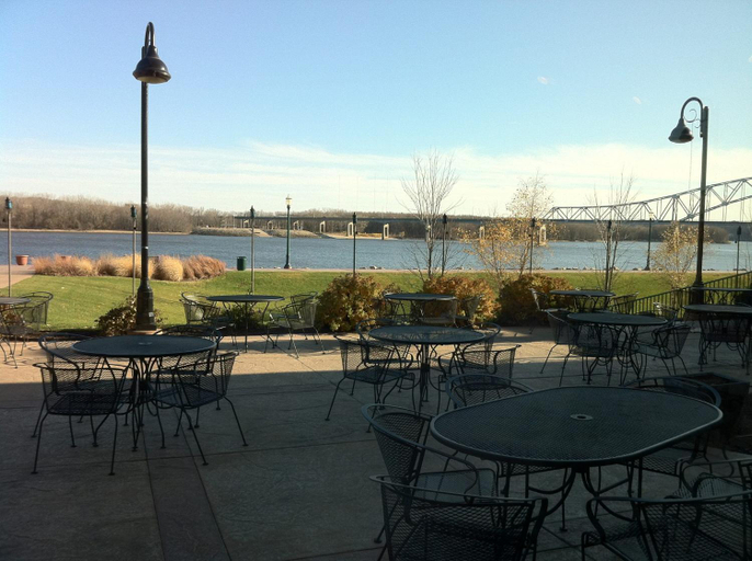 Food & Drinks 4, Grand Harbor Resort, Dubuque