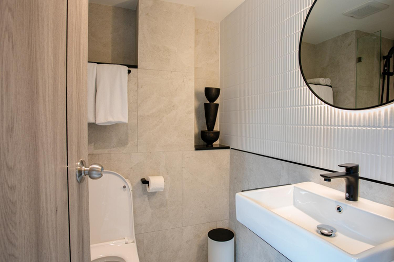 Bathroom 11