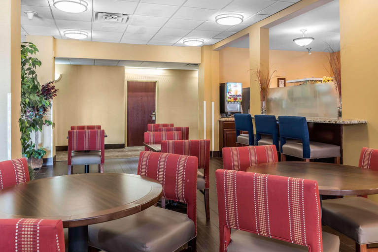 Food & Drinks 5, Comfort Suites Miamisburg - Dayton South, Montgomery