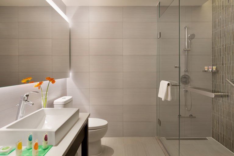 Bathroom 5, Hyatt Place Shanghai New Hongqiao, Shanghai