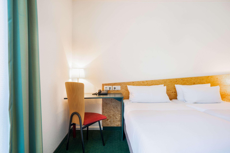 Bedroom 4, Quality Hotel Hof, Hof