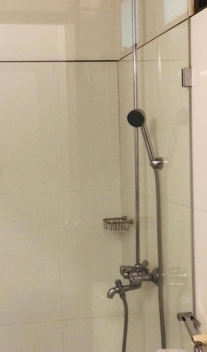 Bathroom 4, Landa Holiday House, Imbulpe