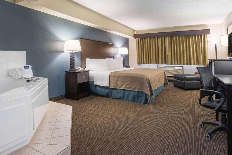 Bedroom, AmericInn by Wyndham Mounds View Minneapolis, Ramsey