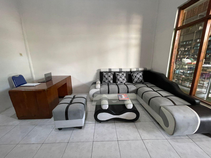 Others 5, OYO Life 93083 Nova Jaya 3 Homestay Syariah, Lamongan