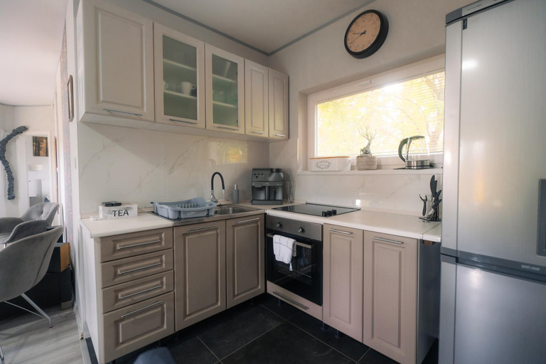 Others 2, Tiszatohaus Apartman, Füzesabony