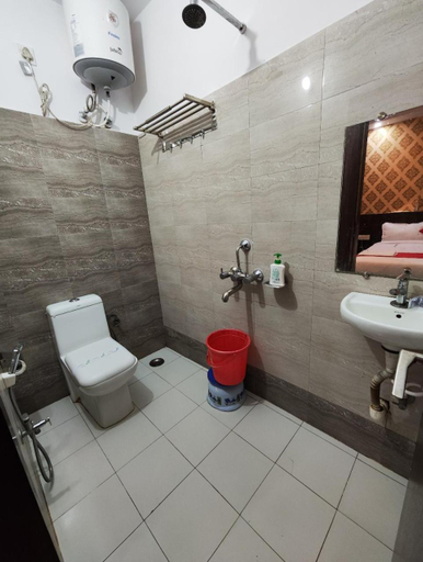 Bathroom, HOTEL RUDRAKSHA INN, Deoghar