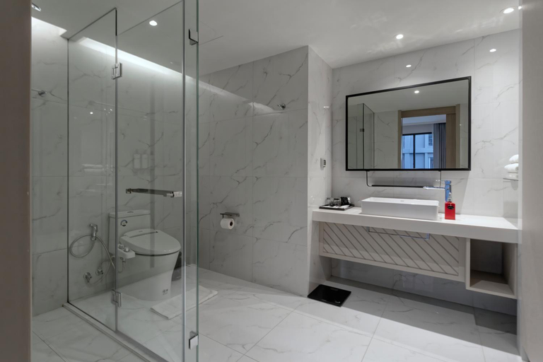 Bathroom 25