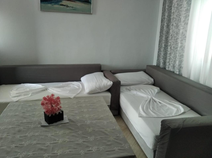 Others 5, Hako Apartments, Sarandës