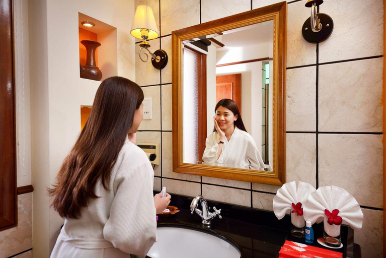 Bathroom, Lexis Port Dickson, Port Dickson