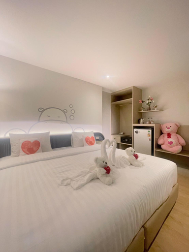 Bedroom 6
