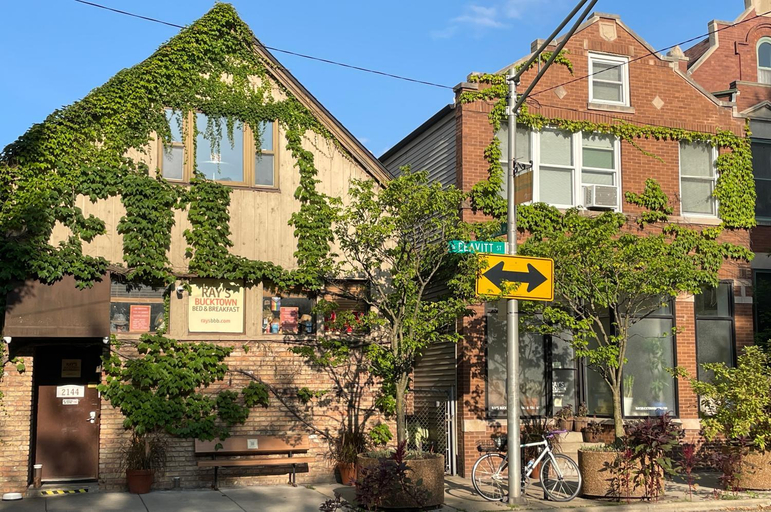 Others 4, Ray's Bucktown Bed and Breakfast, Cook