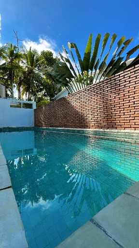 Swimming Pool 4
