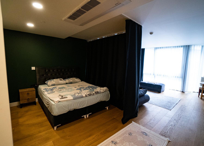 Bedroom 16