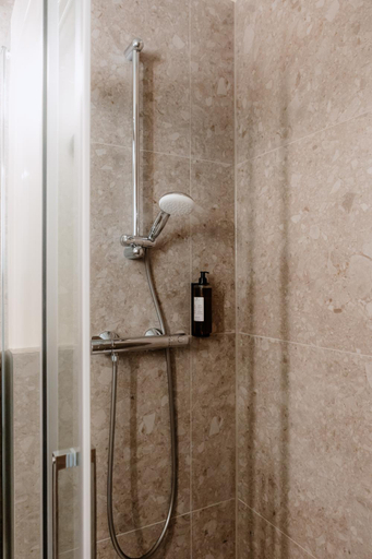 Bathroom 5