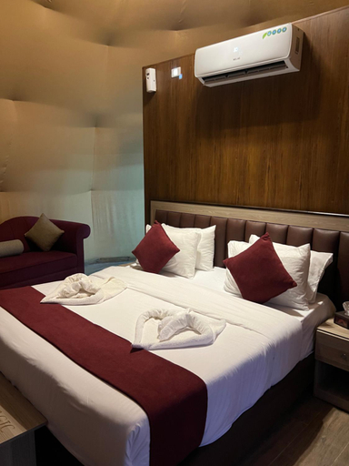 Bedroom 2, Rum rose luxury camp, Quaira