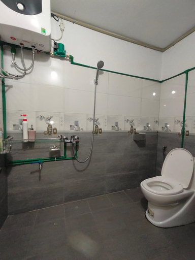 Bathroom, Duong Thuong - Eco House, Yên Minh