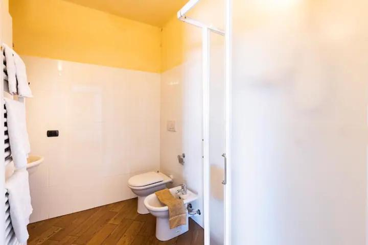 Others 2, Bed & Breakfast L'erica, Savona