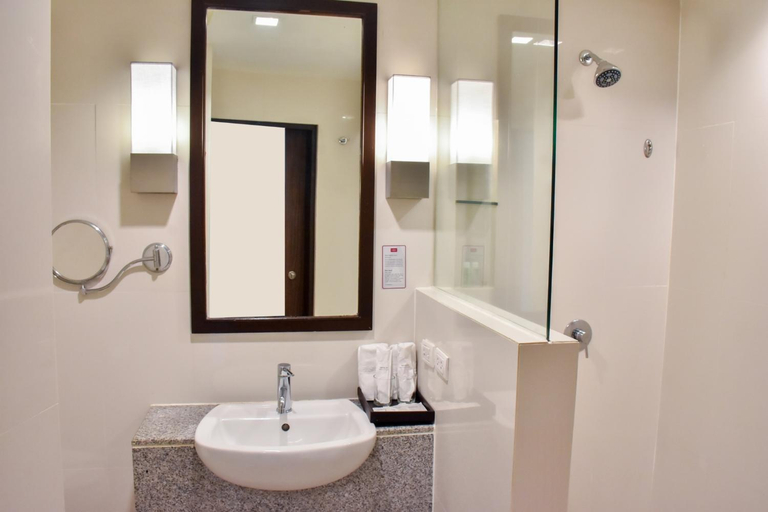 Bathroom 20