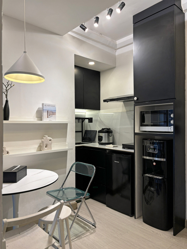 Dining Room 11