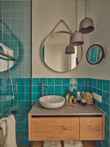 Bathroom 5, New Wave, Aurich