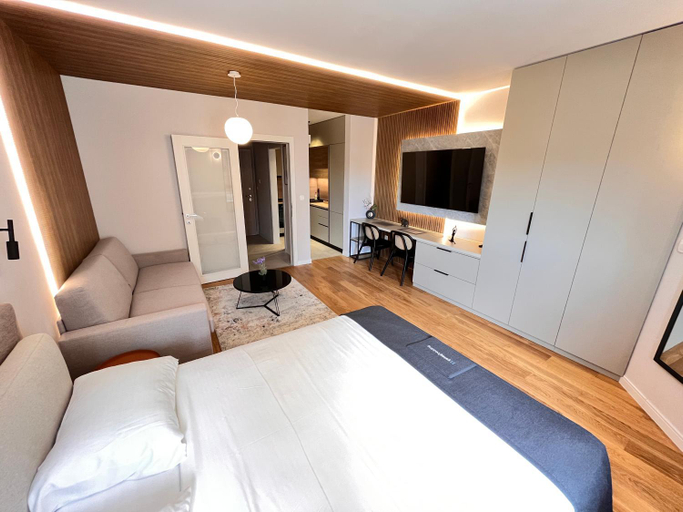 Others 5, APART 28- Luxury suites