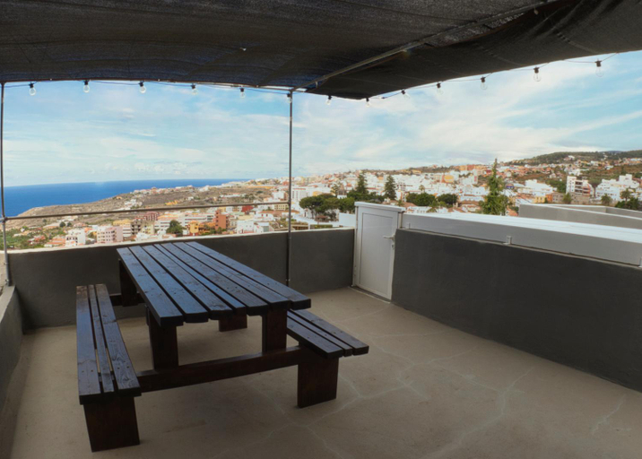 Others 4, Vista Del Drago, Santa Cruz de Tenerife